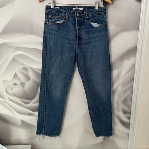 Levi’s Wedgie straight jeans size 28